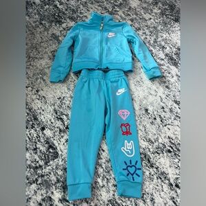 Nike Blue Sweatpants with Playful Designs Girls 2T